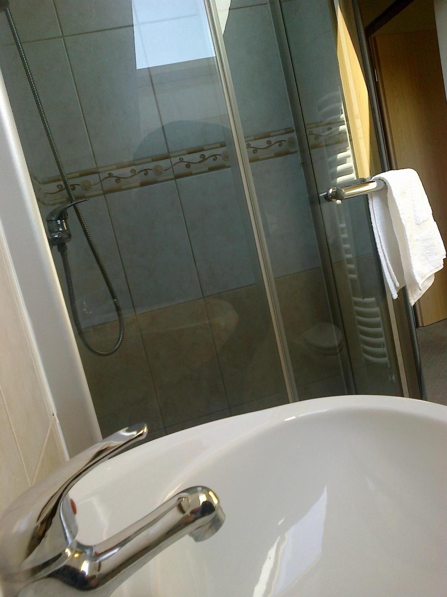 Gyoergyey Kastely Panzio Es Etterem Hotel Tapiogyorgye Luaran gambar