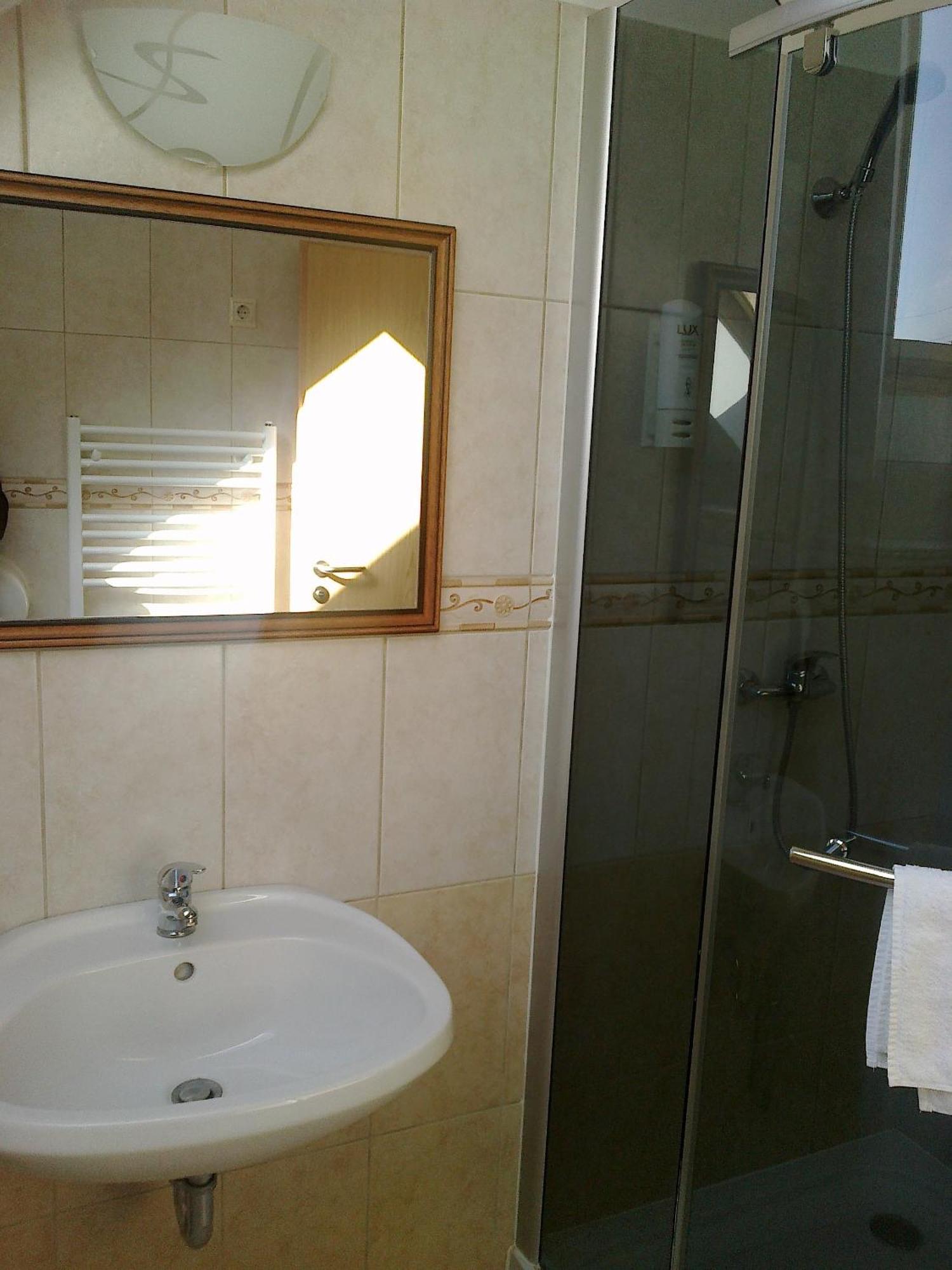 Gyoergyey Kastely Panzio Es Etterem Hotel Tapiogyorgye Luaran gambar