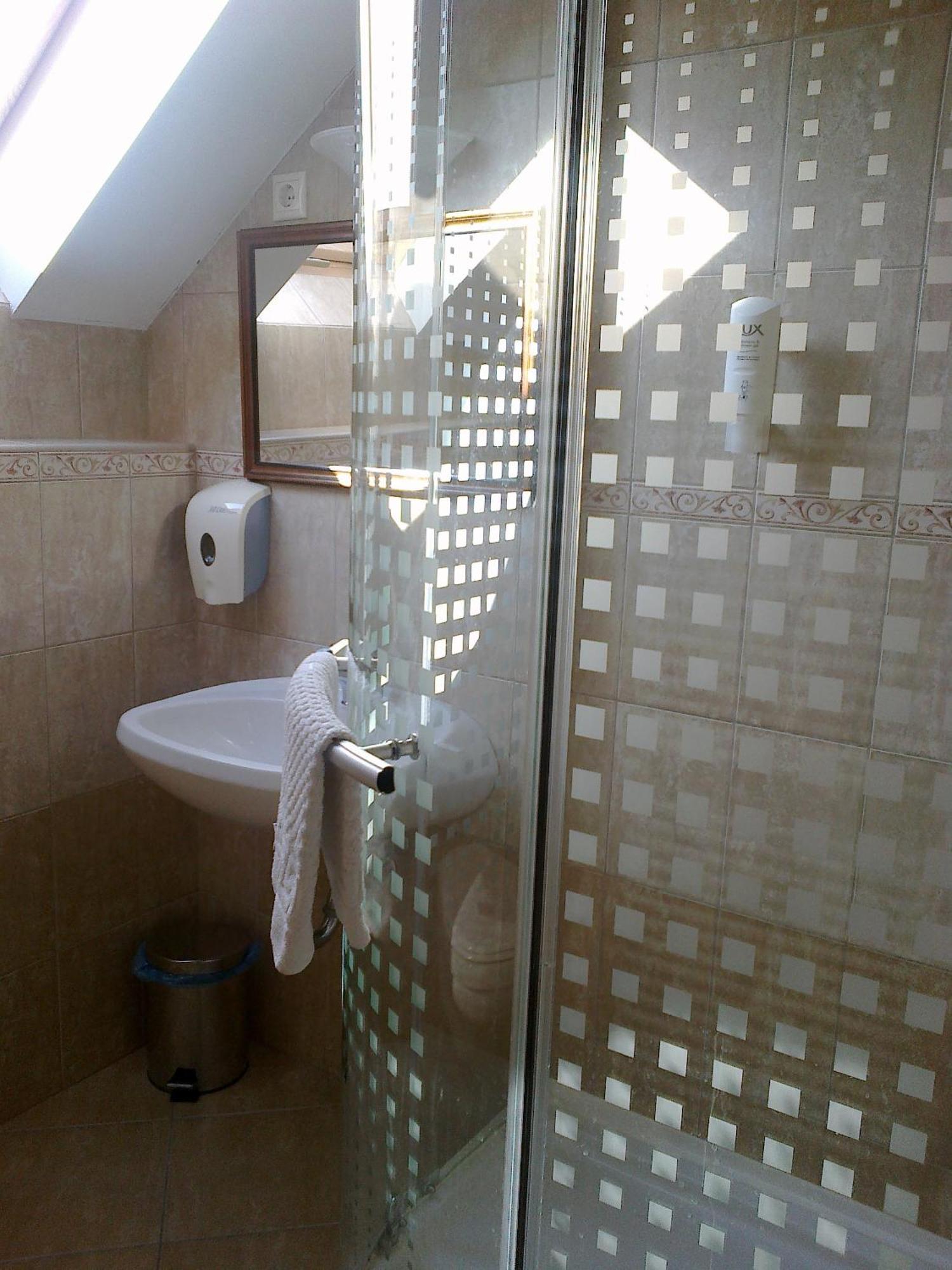 Gyoergyey Kastely Panzio Es Etterem Hotel Tapiogyorgye Luaran gambar