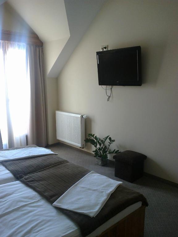 Gyoergyey Kastely Panzio Es Etterem Hotel Tapiogyorgye Bilik gambar